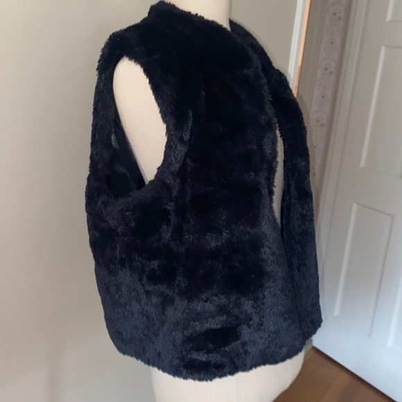 Talbots Black Faux Fur Vest with Stand Up Collar S/M - Picture 5 of 12